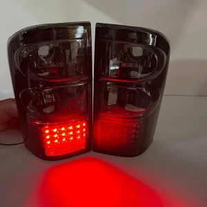 Car LED Taillight Brake Light Turn Signal For Nissan Patrol Safari Y61 1997-2007 26555-VB225 26555-VB126 TD42 TB48