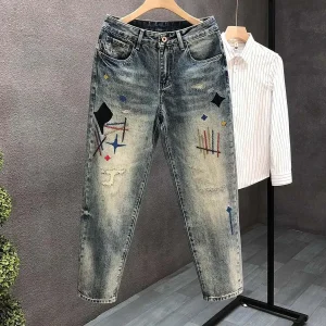 Four Seasons Men’s New Fashion American High Street Loose Washed Light Blue Jeans Pants Casual Trendy Printed Denim Trousers